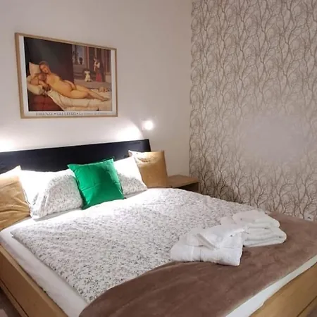 Paul-in-sky Lejlighed